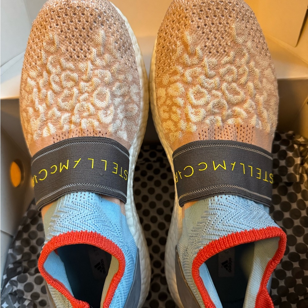 Stella McCartney Ultraboost 7